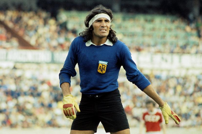 La disparition d’« El Loco » : Hugo Gatti, le gardien de but qui a marqué l’histoire du football argentin