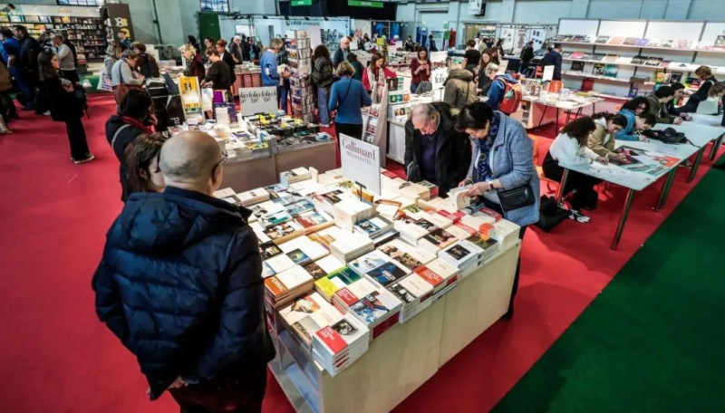 Le Salon International du Livre de Tunis : Un programme culturel riche qui unit littérature, réflexion et arts