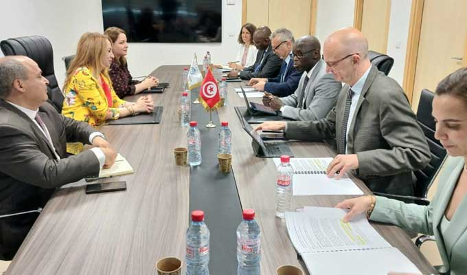 Ministre de l'Économie: 49 milliards de dinars mobilisés pour financer projets et programmes nationaux