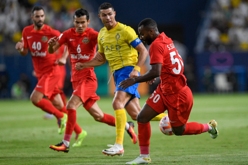 Un match de légende : Al-Nasser bat Al-Shabab 4-2 et consolide sa position en tête de la ligue.