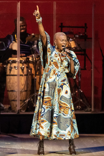 Angélique Kidjo: la vibrante résonance africaine au Festival International de Carthage
