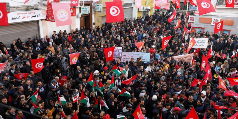 Une nouvelle escalade à Tripoli: les manifestants ferment le ministère des Affaires étrangères libyen
