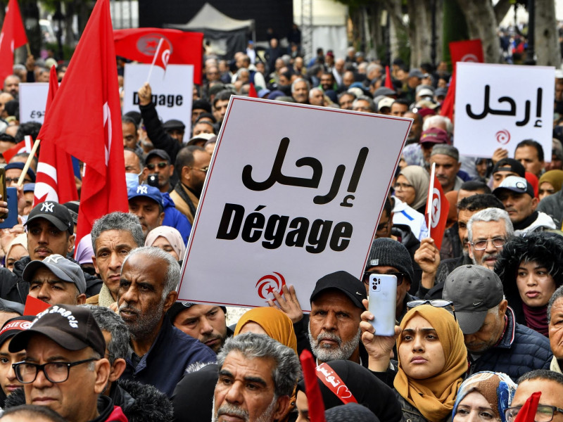 انقطاع الكهرباء في تونس: 6 إشعارات جديدة وسط موجة الحر القياسية