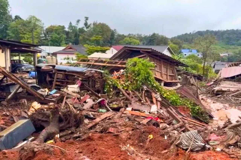 Des centaines de personnes disparues et 95 morts: les dernières actualités sur la catastrophe des inondations au Népal