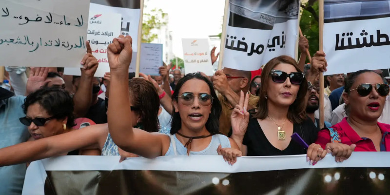 Après les dernières décisions gouvernementales, la Tunisie fait face à des contestations croissantes