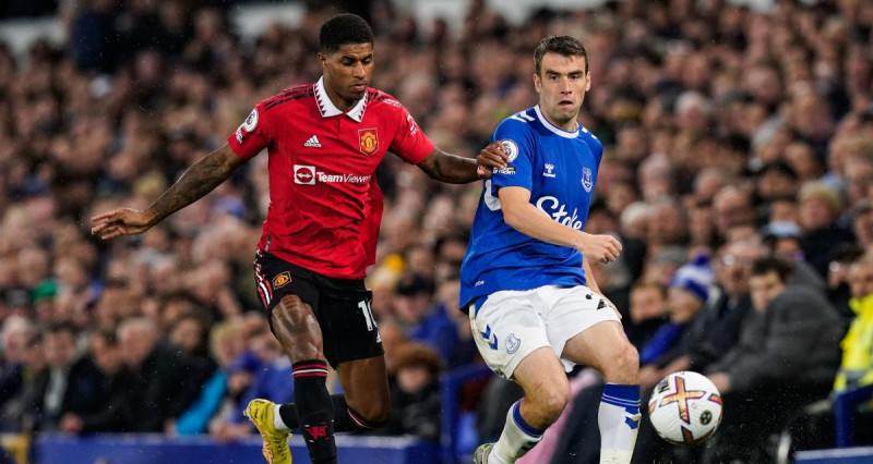 Everton et Manchester United: Un Match en Préparation pour les Fans Tunisiens