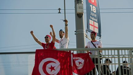 Les supporters tunisiens se préparent à l’affrontement entre l’Angleterre et l’Espagne