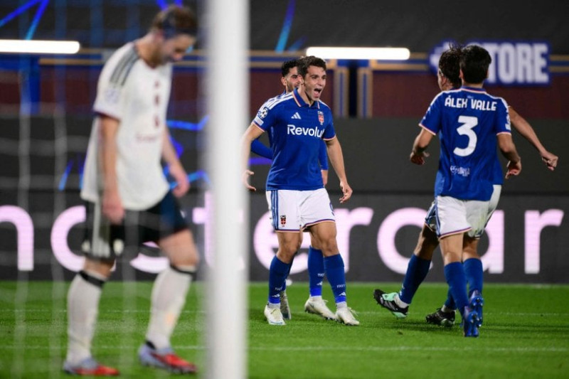 Como écrase Manchester United 4-1 en Ligue des champions